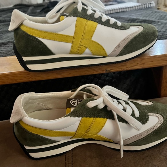 tory burch sneakers nwot - Picture 8 of 9